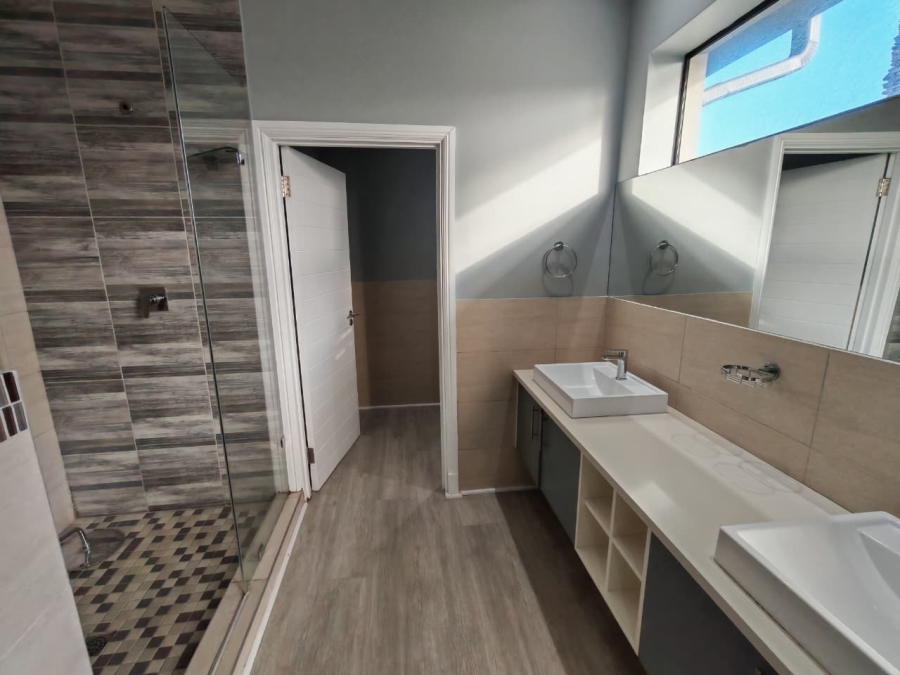 4 Bedroom Property for Sale in Oubaai Western Cape